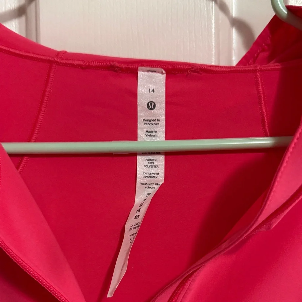 Lululemon Mist Over Windbreaker- lipgloss - Picture 2 of 4